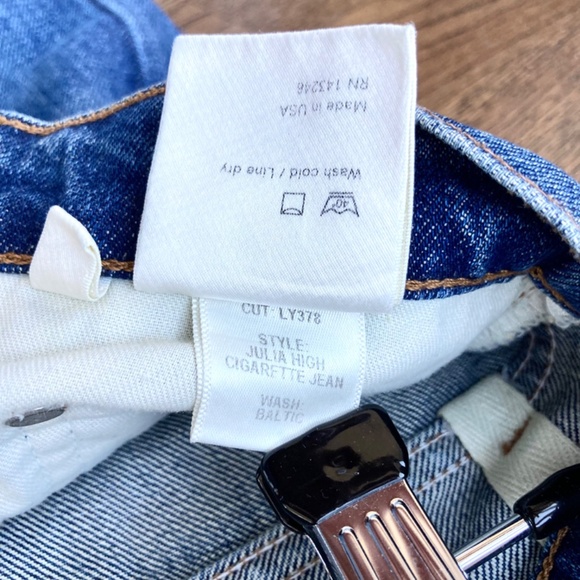 Julia High Cigarette Jean in 'Baltic' wash - Picture 5 of 14